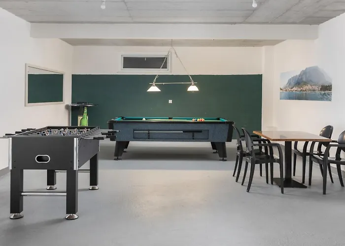 Luka * Макарска