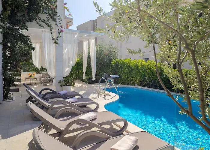 Luka * Макарска