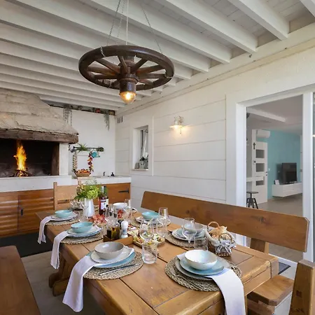 Luka ヴィラ マカルスカ